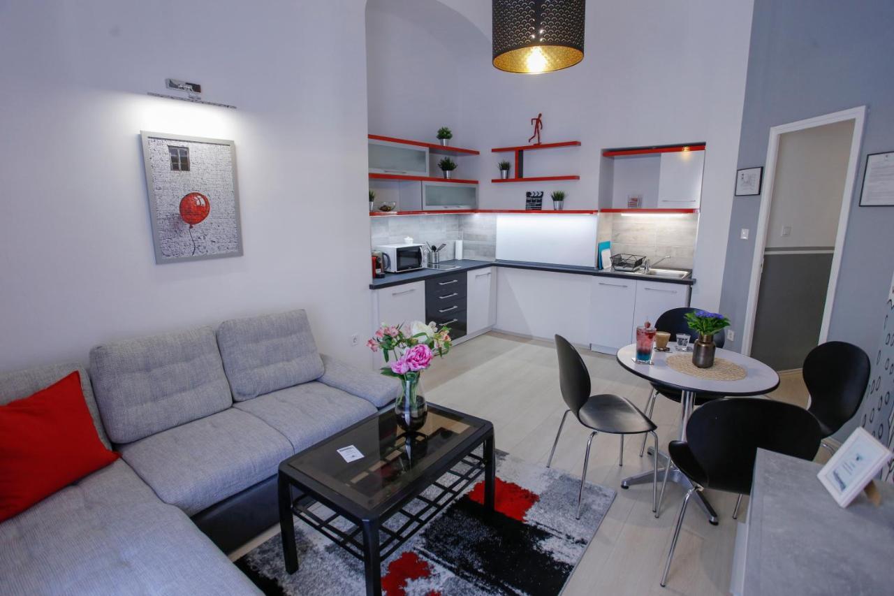 Uránia Apartmanház Eger Kültér fotó