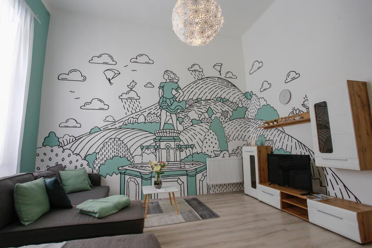 Uránia Apartmanház Eger Kültér fotó